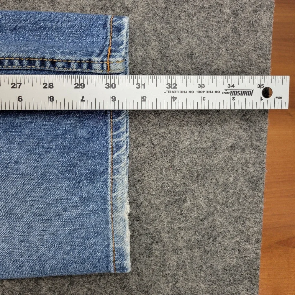 Tommy Bahama Jeans Mens 40X30 Blue Faded Standard Fit Straight Leg Vacation Vibe